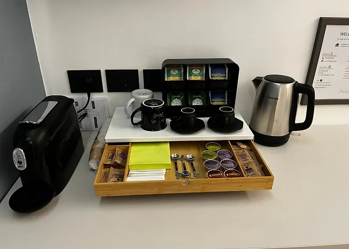 Central Suite 81